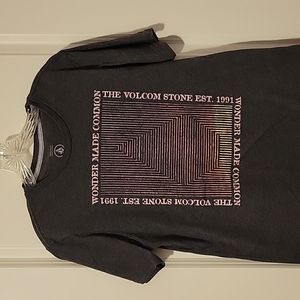 Volcom t-shirt